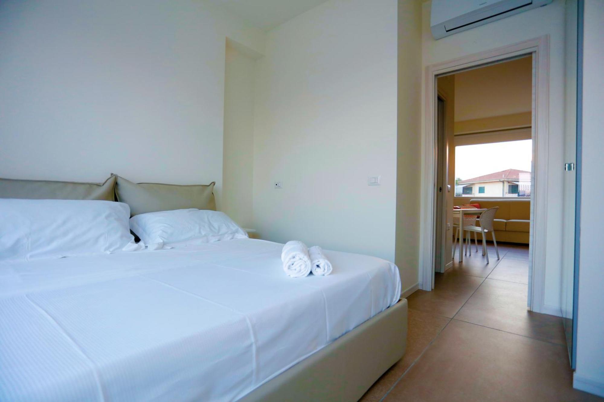 Path House - Etna & Sea View Aparthotel Riposto Cameră foto
