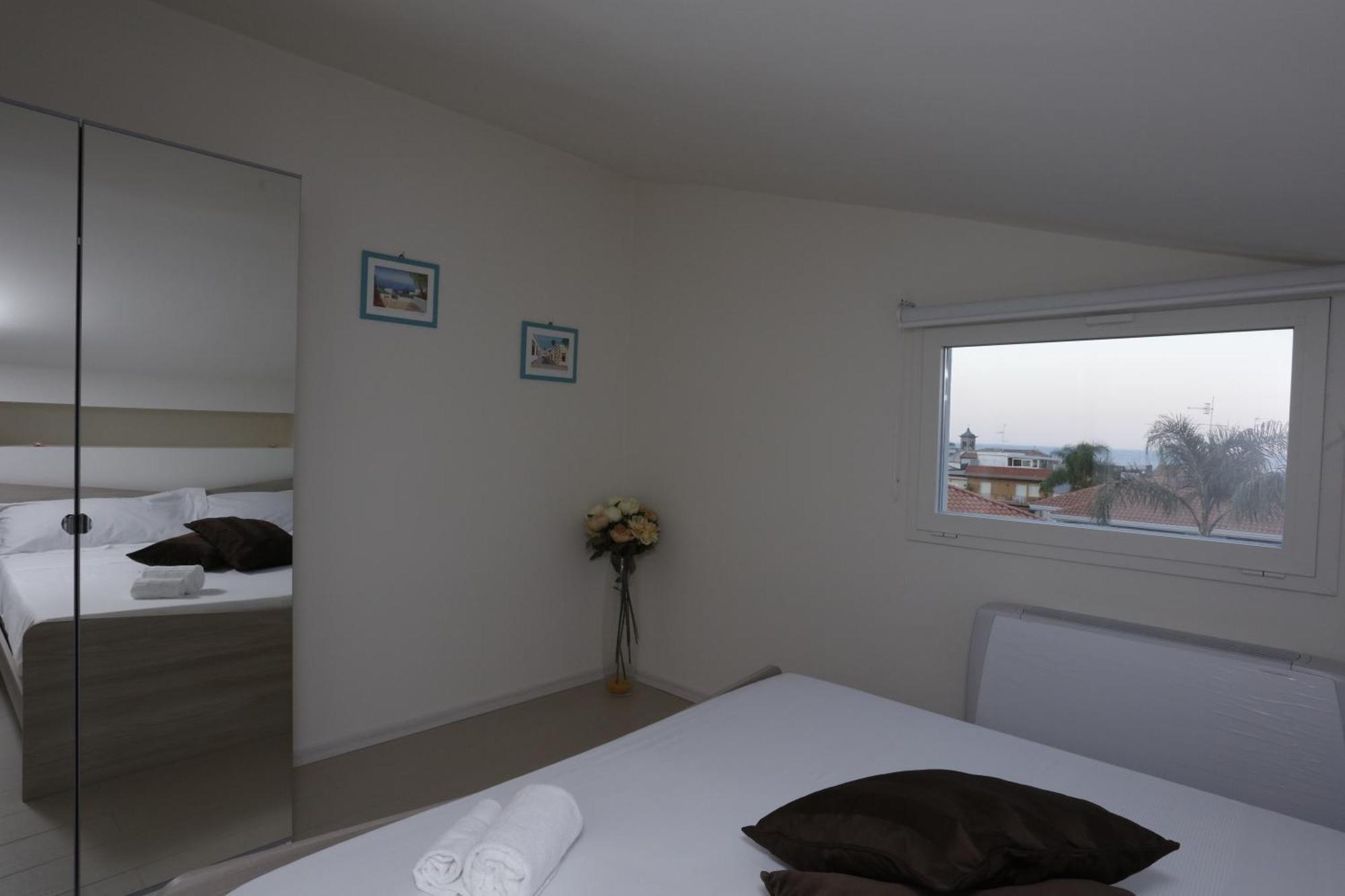 Path House - Etna & Sea View Aparthotel Riposto Cameră foto