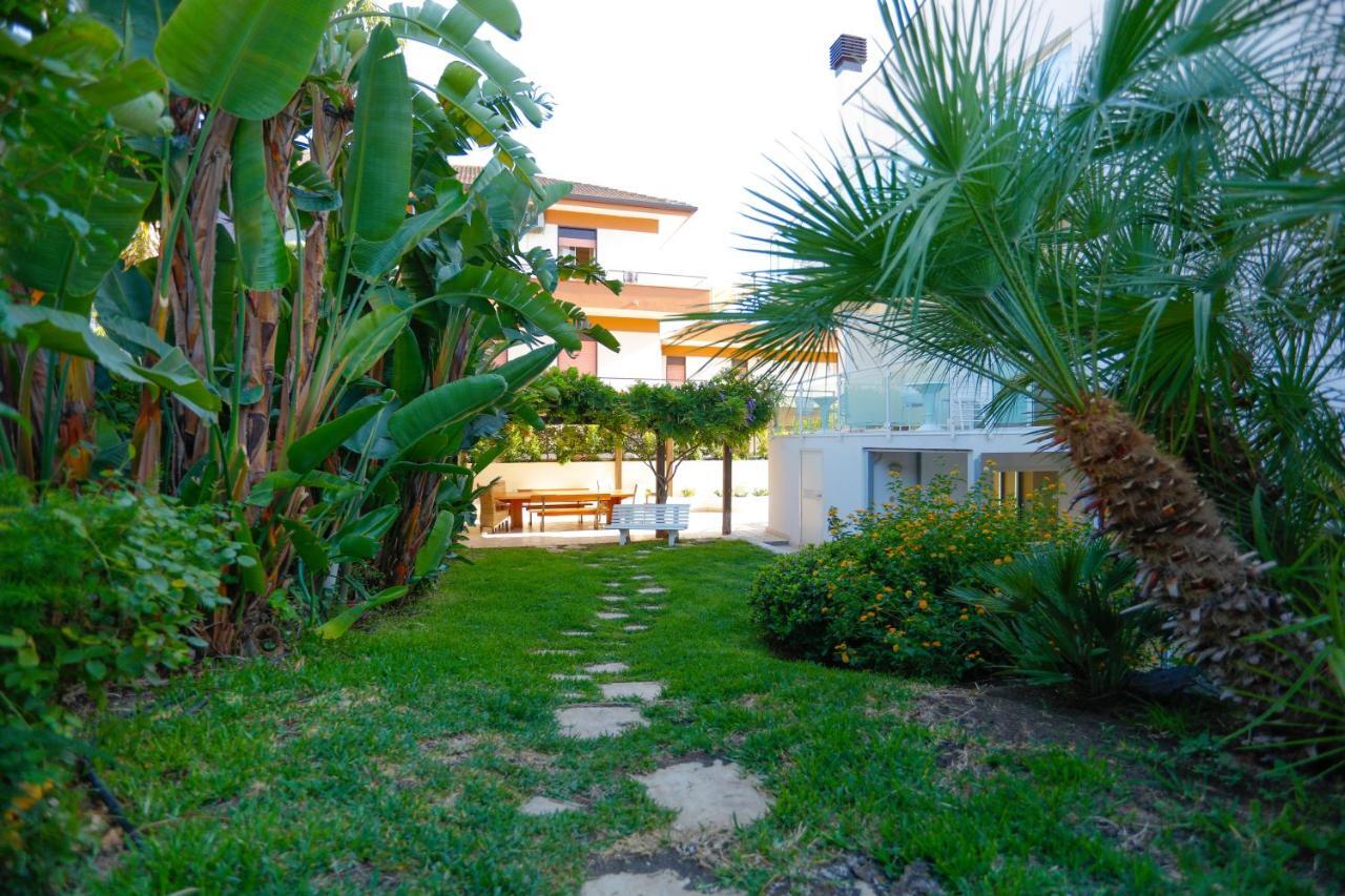 Path House - Etna & Sea View Aparthotel Riposto Exterior foto