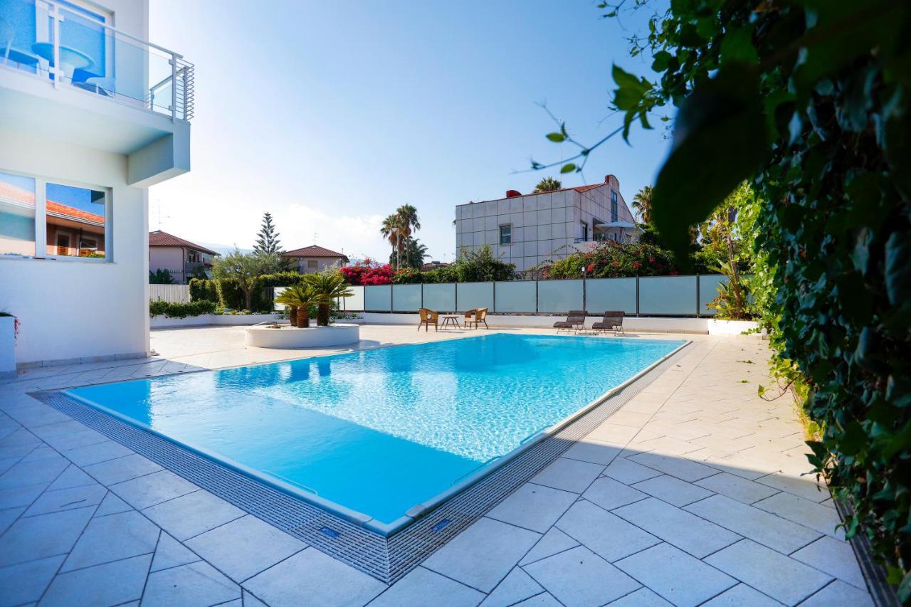 Path House - Etna & Sea View Aparthotel Riposto Exterior foto